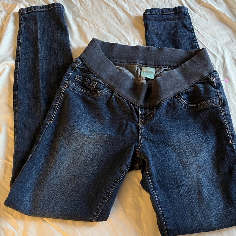 Size 2 Old Navy Maternity Jeggings